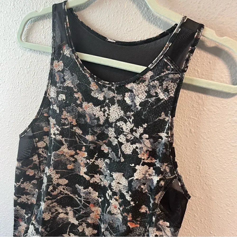 Lululemon Sculpt Tank Spring Bloom Multi / Black